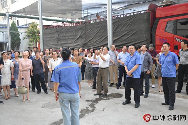 陝西上市公司協會(hui) 攜轄區上市公司來寶塔山漆參觀交流"128973"