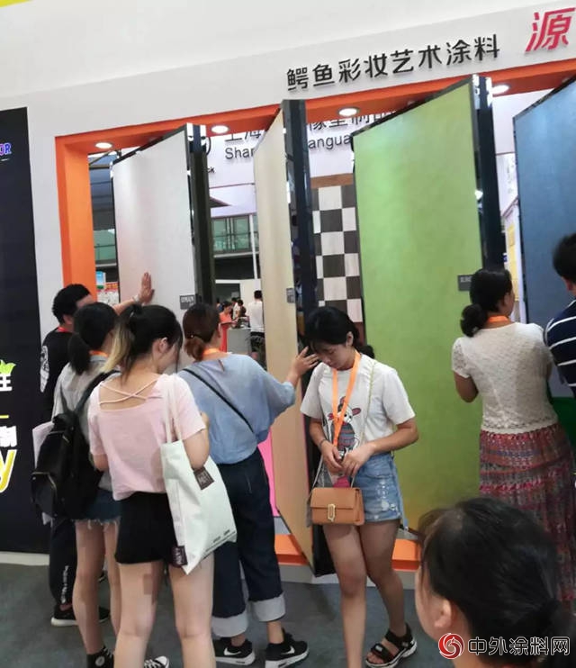 鱷魚漆驚豔亮相，嗨爆魔都！