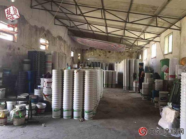 湖北破獲一起塗料製假案 山寨材料貨值10萬餘元"
129050"
