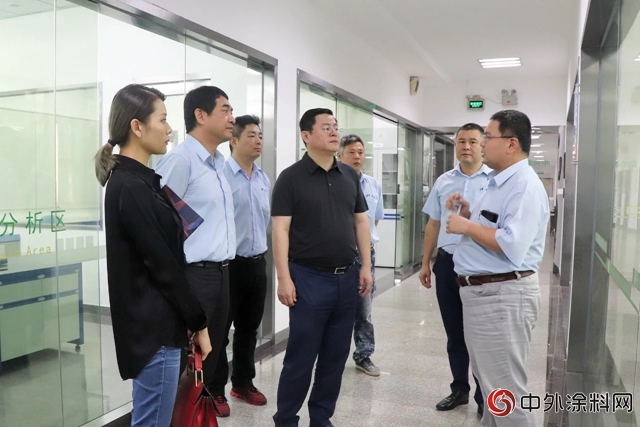 全國工商聯家具裝飾業商會執行會長張傳喜一行蒞臨東莞大寶化工考察