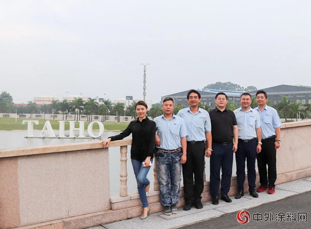 全國工商聯家具裝飾業(ye) 商會(hui) 執行會(hui) 長張傳(chuan) 喜一行蒞臨(lin) 東(dong) 莞大寶化工考察