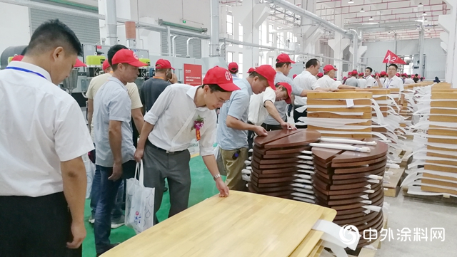 全國首個(ge) 共享水漆塗裝工廠——巴德士集團博士家居盛大開業(ye) 