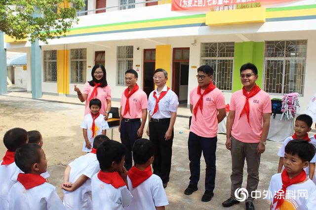 15年未修繕小學變身七彩盒子 立邦為(wei) 愛上色如何改造廣東(dong) 韶關(guan) 篛過小學"129909"