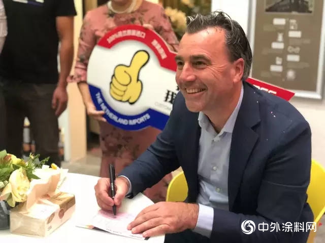 荷蘭(lan) 蔻帝南昌喜盈門店盛大開業(ye)  強勢引領牆麵新潮流"130106"
