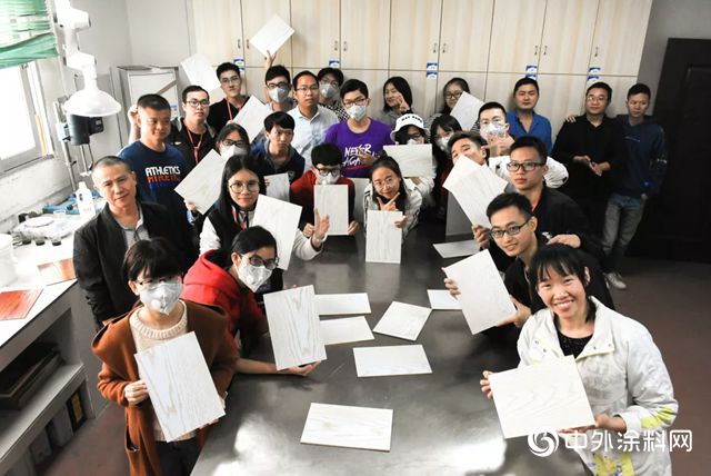 美塗士家具漆攜手華農(nong) 學子，開啟一場神秘家具魔法之旅！