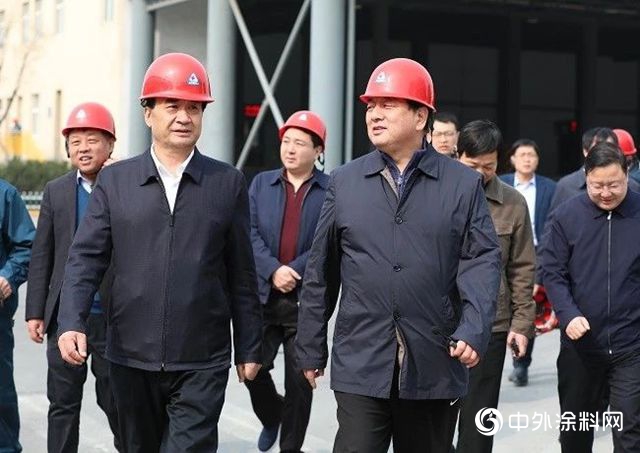河南省政府副省長何金平一行蒞臨(lin) 龍佰集團調研和觀摩
