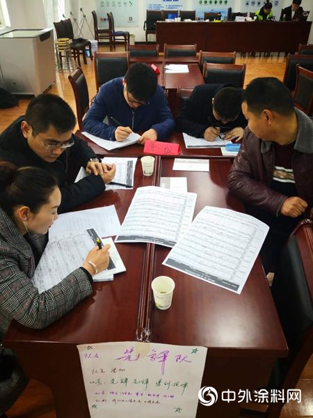 在當地塗料市場占有絕對領導地位——襄陽水漆大商柏道剛依靠這7個(ge) 戰略衝(chong) 刺銷量再翻倍"132613"