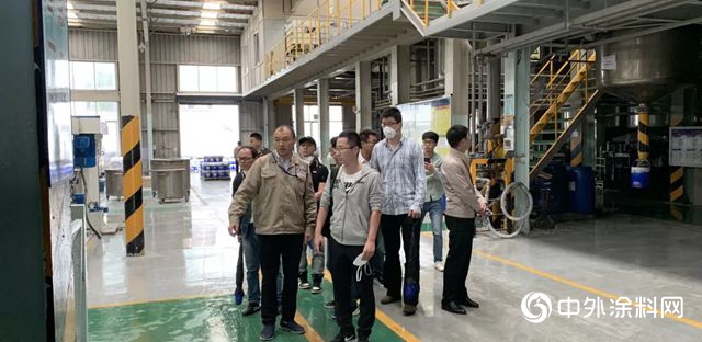 塗料工業(ye) 大學師生到訪亞(ya) 士漆上海總部