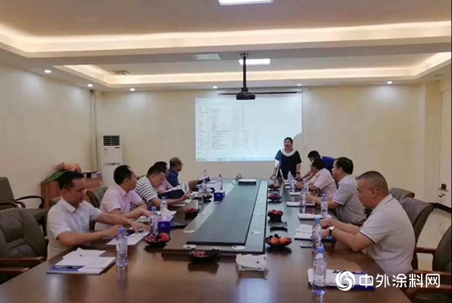 家鄉(xiang) 縣政府領導巡訪慰問南天塗料