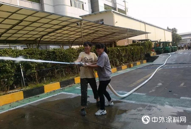 美塗士：消防器材操作誰最牛？比一比就知道！"134573"