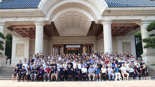 未來，家具企業(ye) 不僅(jin) 能“活下來”，還要“燃”起來！