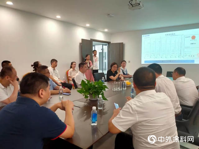 平陽縣委書(shu) 記董智武一行蒞臨(lin) 瑞豐(feng) 新材料參觀調研