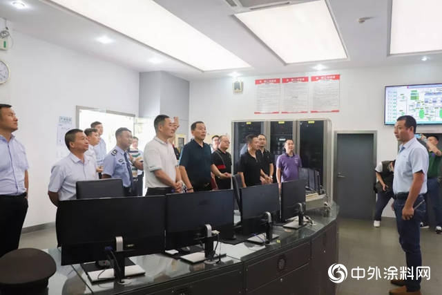廣東省門業協會會長關潤開一行蒞臨東莞大寶化工參觀考察