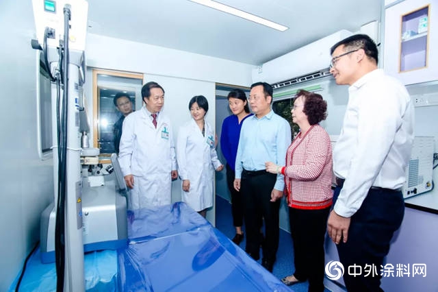 葉誌成慈善基金捐贈流動眼科手術車再添足跡，攜手紫荊花塗料向廣西白內障患者送光明"
135899"