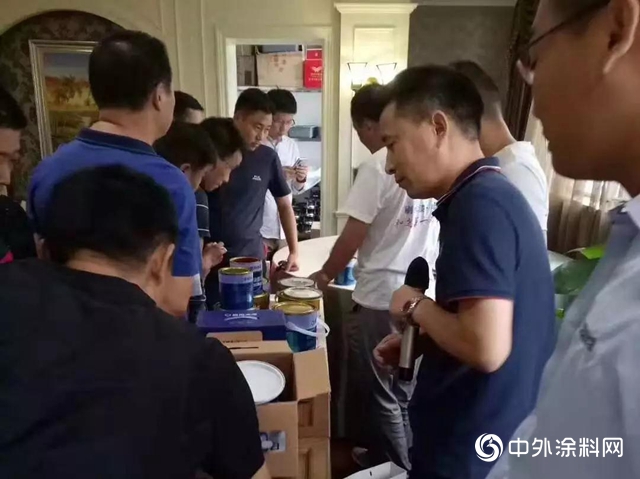 晨陽水漆：【故事】5年前一見鍾情，癡心漢賣房娶“漆”"
136095"