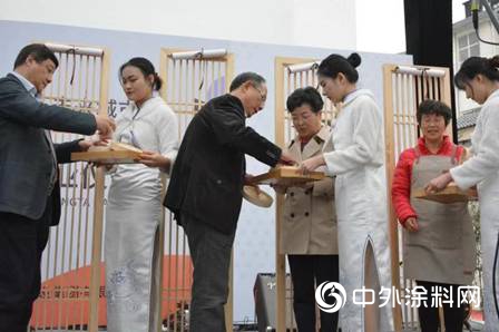 改變，讓傳統重煥生機 —— 立邦《夢想改造家》打造蘇州網紅菜場"
136694"