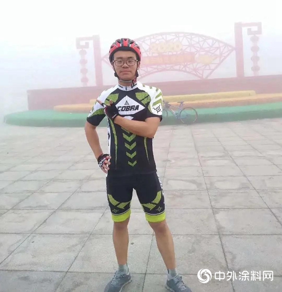 研發標兵拍了拍你：待危機化解 你創造的價值不會被埋沒