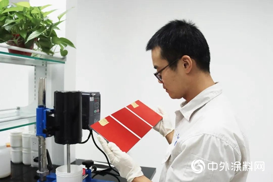 研發標兵拍了拍你：待危機化解 你創造的價值不會被埋沒