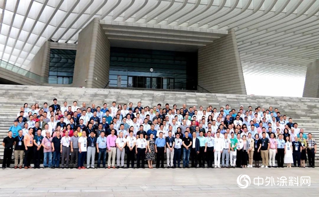 牆酷參加中國建築材料流通協會(hui) 塗裝委全體(ti) 委員大會(hui) 