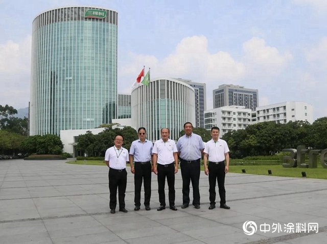 中國建築防水協會領導走進三棵樹考察參觀