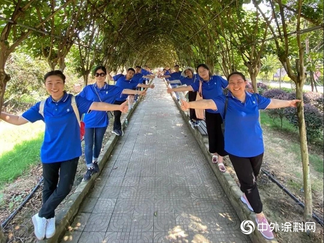 卓寶秋令營｜在山的那邊草原的那邊有群“藍精靈”，他們(men) 活潑又伶俐……"141122"