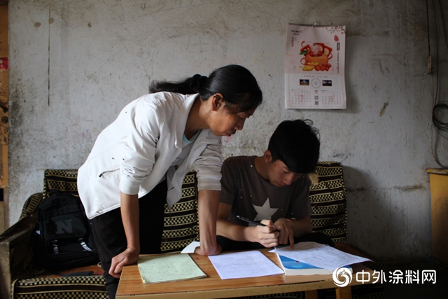 嘉寶莉班學子的圓夢故事：考上清華的“工地少年”"
141277"