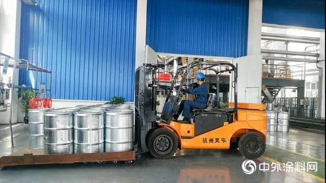 雙節在崗不停歇 爭做出彩龍佰人"
141528"