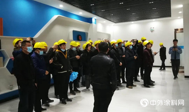 2020年非金屬礦物粉體加工及應用培訓班學員在南召新廣源參觀