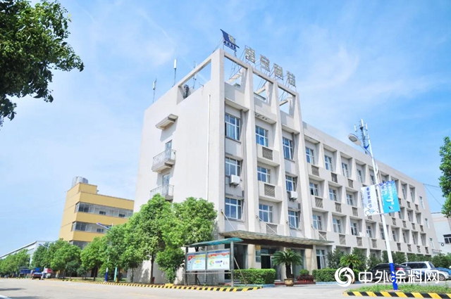 全國建築外牆保溫行業調研組走進卓寶生產基地，探討建築節能優選方案！