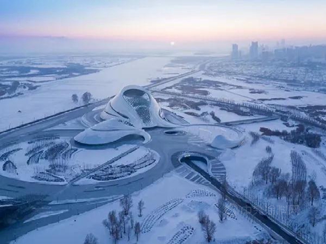 潛心研發應用新型材料 成就世界十大最佳劇院——中孚泰參建哈爾濱大劇院施工紀實