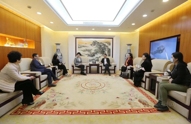 “維精、維美、維百年基業(ye) ”——深圳市委統戰部副部長、市工商聯黨(dang) 組書(shu) 記蔡立一行蒞臨(lin) 維業(ye) 股份調研