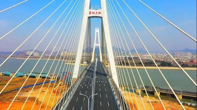 “雙虎塗料”橋梁防腐又一力作—巢湖大橋