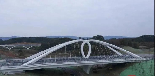 全國首創“水滴”造型，“水滴大橋”已經建成