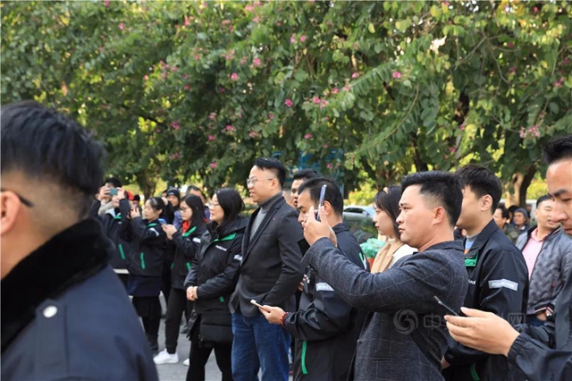 趕在2021年之前！萬(wan) 磊廣西貴港首家自營店隆重開業(ye) 