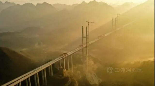 貴州又一世界級大橋——雲(yun) 霧大橋合龍