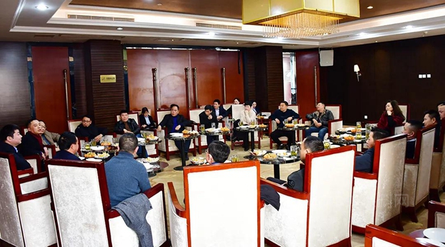 總結過往，共謀未來——成都市家具商會(hui) 辦公家具企業(ye) 新春茶話會(hui) 召開