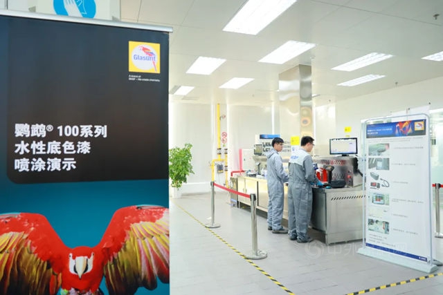 豔驚四麵 巴斯夫鸚鵡100係列登陸中國市場