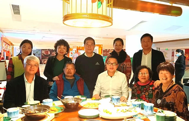 廣東(dong) 省塗料行業(ye) 協會(hui) 秘書(shu) 處春節前夕走訪慰問老領導、老專(zhuan) 家