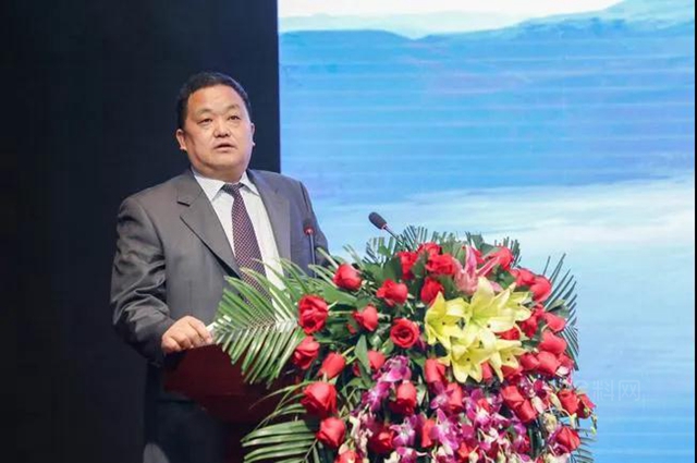 開局“十四五” 踏上新征程 攜手共創龍佰新輝煌——集團召開2020年度總結表彰大會(hui) 