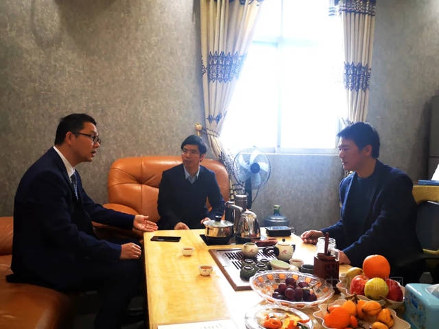 廣東(dong) 塗協呂水列秘書(shu) 長走訪伊思曼、瓦科、泰萊塗料