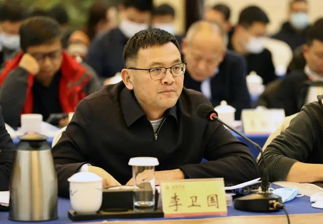 東(dong) 方雨虹李衛國先生出席湖南省民營企業(ye) 家座談會(hui) 