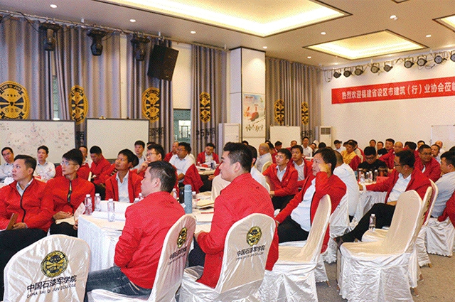“犇”向新目標！統藝2021開春動員大會(hui) 圓滿召開！