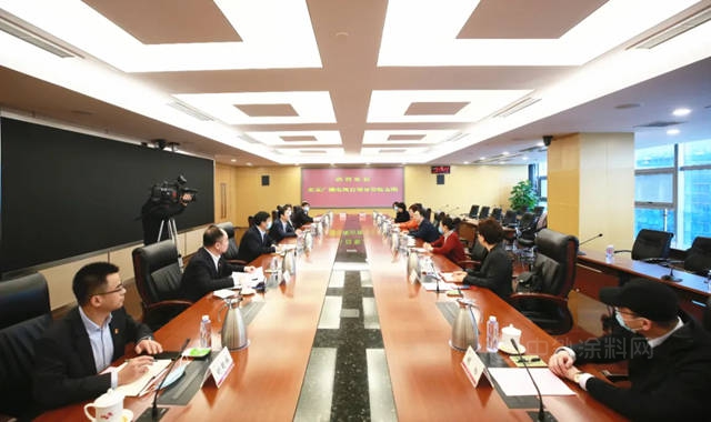 金隅集團與(yu) 北京廣播電視台簽署合作框架協議
