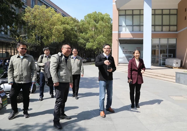 展辰新材與(yu) 上海工程技術大學達成戰略合作