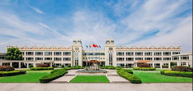 傳(chuan) 化漆攬獲5大殊榮，蟬聯2021中國房地產(chan) TOP500塗料類首選供應商