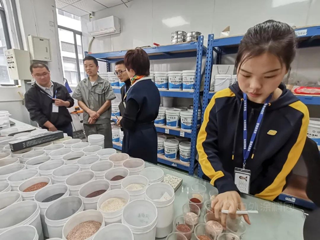 廣田塗料深入生產(chan) 一線 開展現場培訓