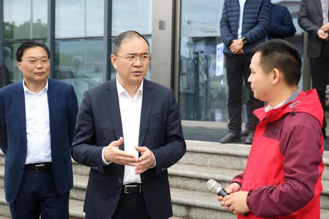 建德市長富永偉(wei) 一行參觀考察德愛威工廠