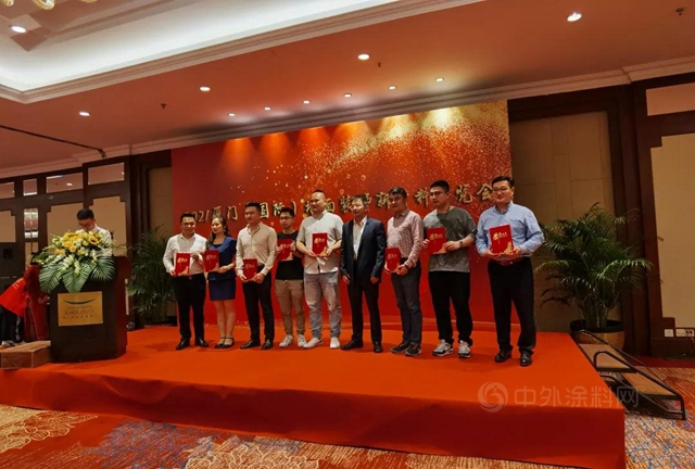 PPG榮獲2021廈門（國際）牆麵裝飾新材料博覽會(hui) “優(you) 秀品牌獎”和“行業(ye) 年度突出貢獻獎”！