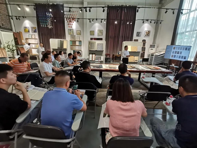華潤色彩設計交流麵對麵，增值服務獲家居企業(ye) 點讚