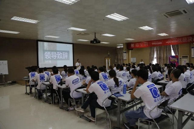 決(jue) 戰四月|2021年嘉寶莉V6（全國聯動）終端活動火熱啟動